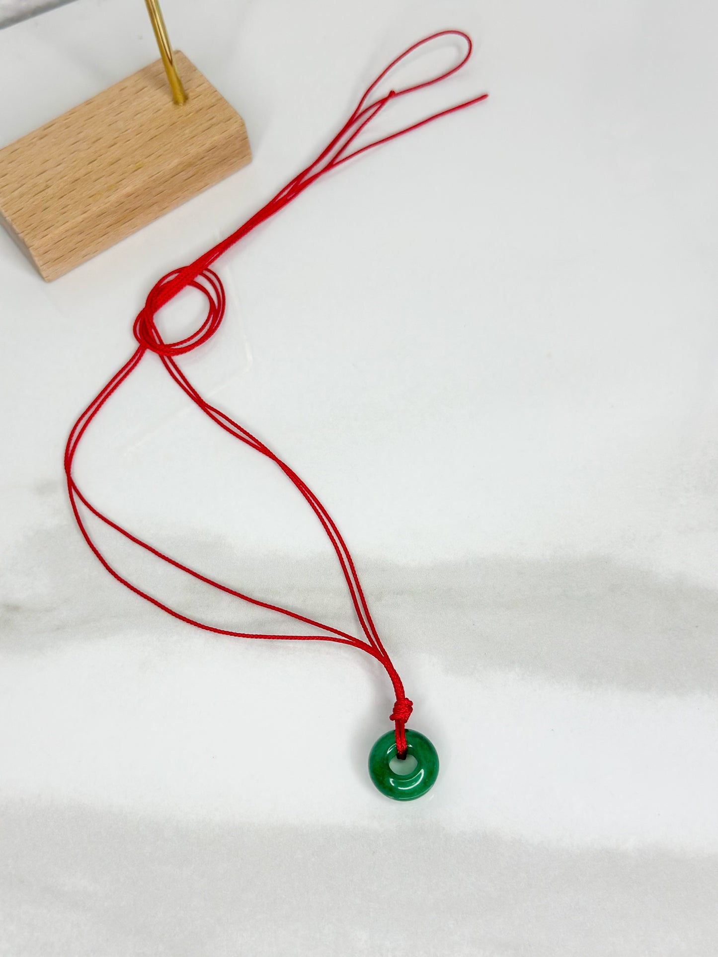 Hilito Rojo / Jade